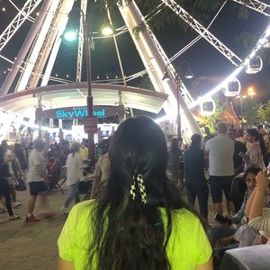 Meet your Posher, Ester-judit